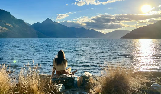 lakeside-sunset-viewing