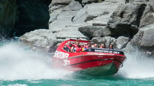 shotover-jet-boating-september