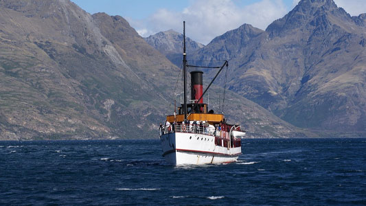 lake-wakatipu-tss-earnslaw