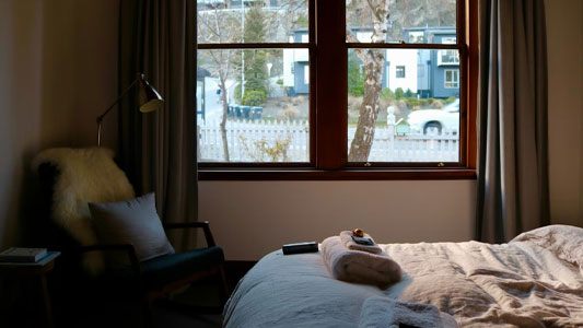 nomads-queenstown-hostel 