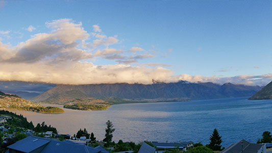 evening-walk-along-lake-wakatipu