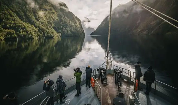 Doubtful-Sound-Wilderness-Cruise